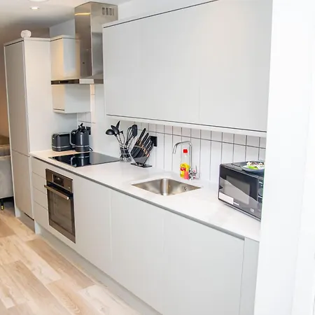 Stunning 2 Bed 伯明翰