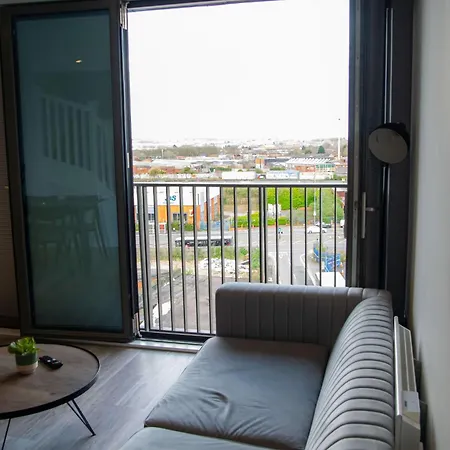 Stunning 2 Bed * 伯明翰